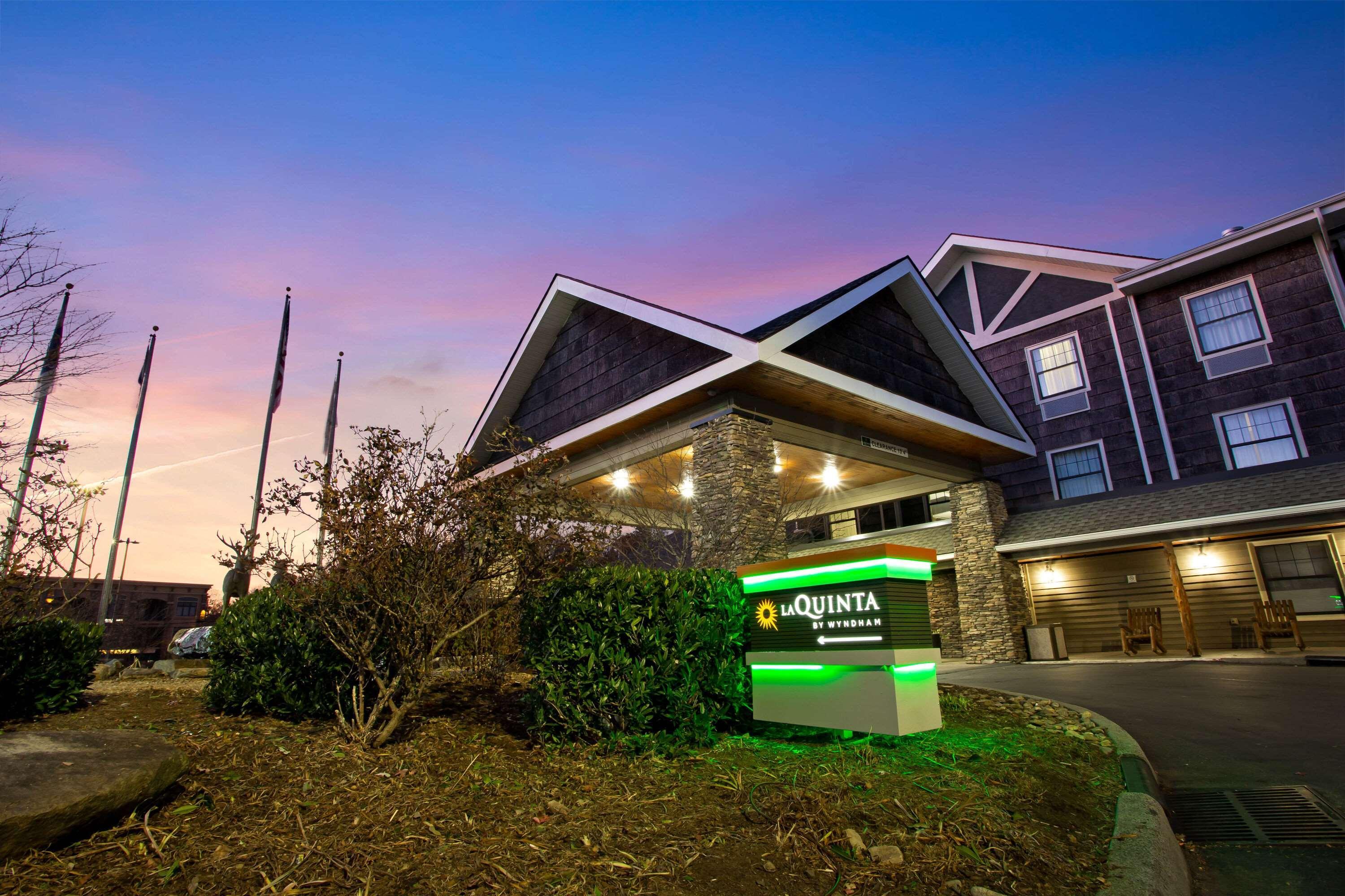 La Quinta By Wyndham Boone Hotel Exterior photo